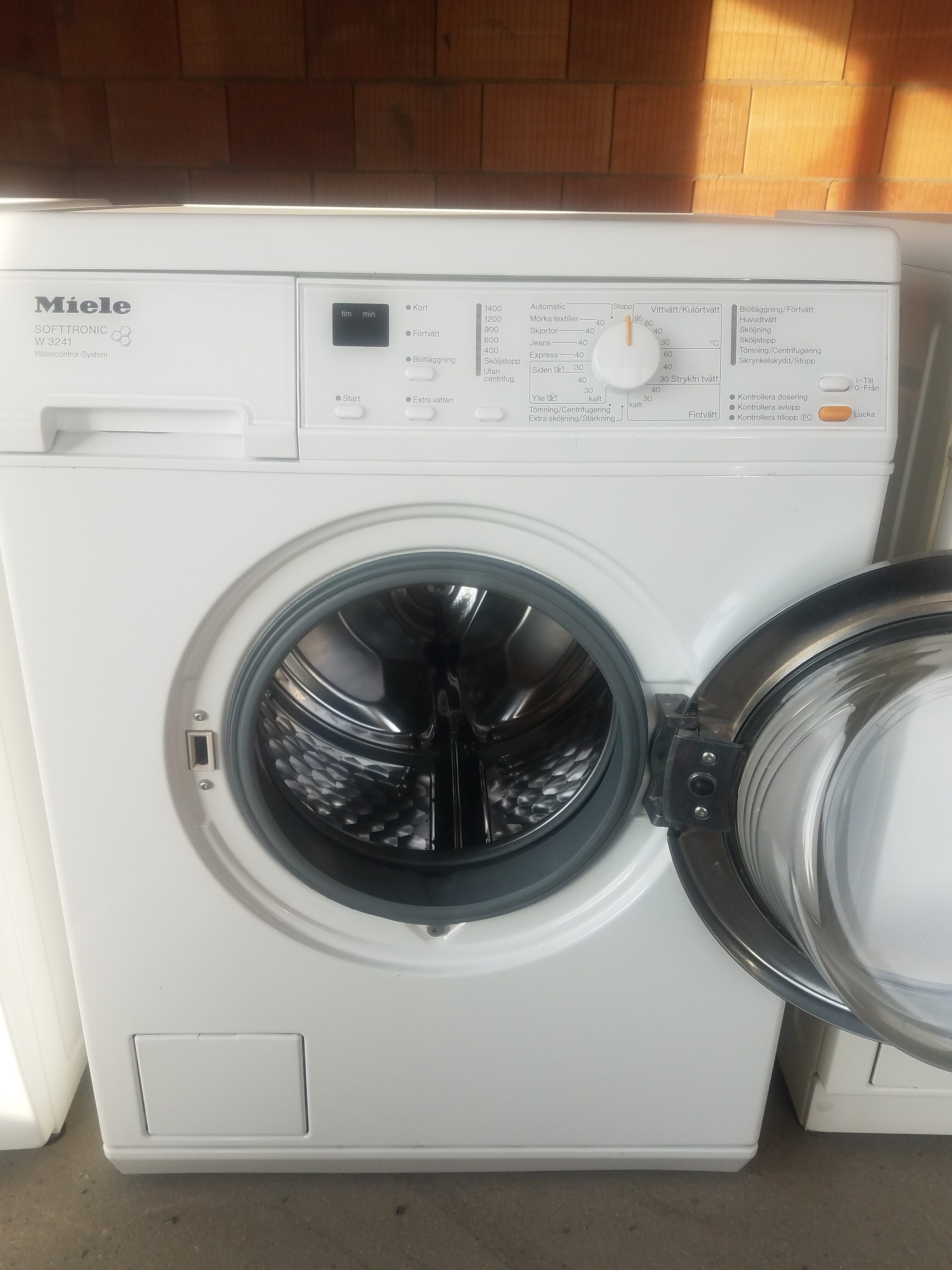 Miele w3241 стиральная машина Стиральные, посудомоечные и сушильные машины