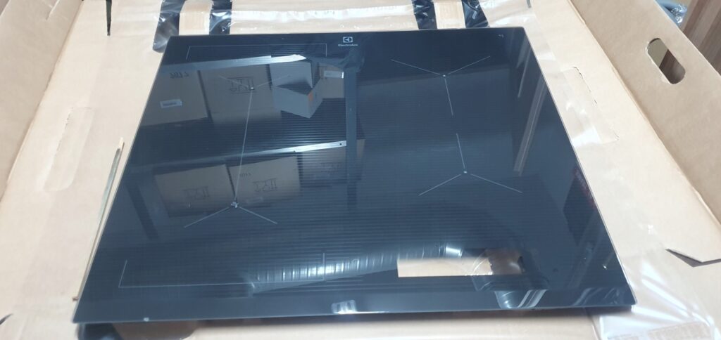 Kaitlentės stiklokeramikinis paviršius,520mm x 590mm,orig. Остекление дверцы духового шкафа, стеклокерамические поверхности варочной панели