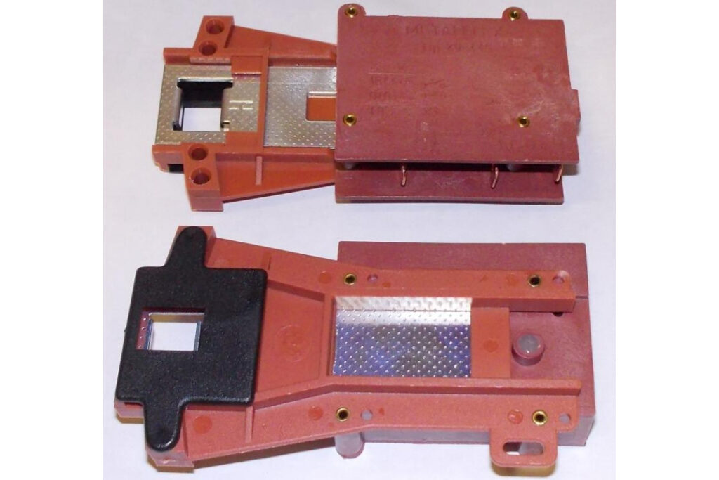 Skalbimo mašinos ARDO, ARISTON, MERLONI, durų užraktas (blokatorius), tipe — ZV455H1, 3 kontaktai, orig. kokybė Skalbimo mašinos ARDO, ARISTON, MERLONI, durų užraktas (blokatorius), tipe — ZV455H1, 3 kontaktai, orig. kokybė Замки дверей стиральных машин