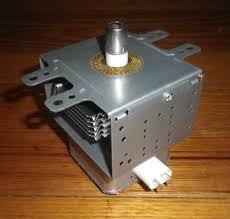 Magnetronas SAMSUNG, LG, PANASONIC, SIEMENS, UNIVERSALUS, AM703, M75S-31-ESGN), 850-900W, 300mA, 4,1kv, 11A, 2465MHz,alternatyva Микроволновые печи, пылесосы, утюги, вытяжки и другие мелкие детали техники
