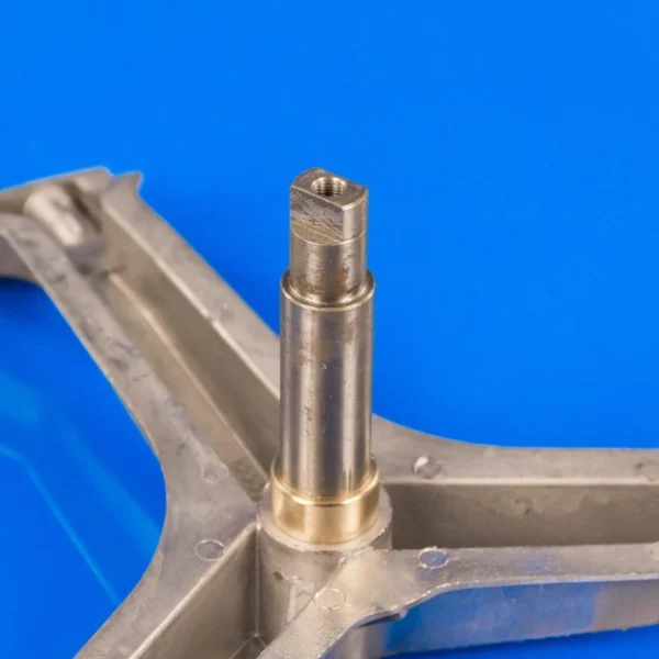 Skalbimo mašinos AEG, ELECTROLUX, ZANUSSI, PRIVILEG, HANSA, būgno kryžmė, ašies ilgis - 108mm, 800-1000 RPM, 25mm, 6204, 6205 guolis, 30x52x10/12 riebokšlis (į komplektą neįeina)