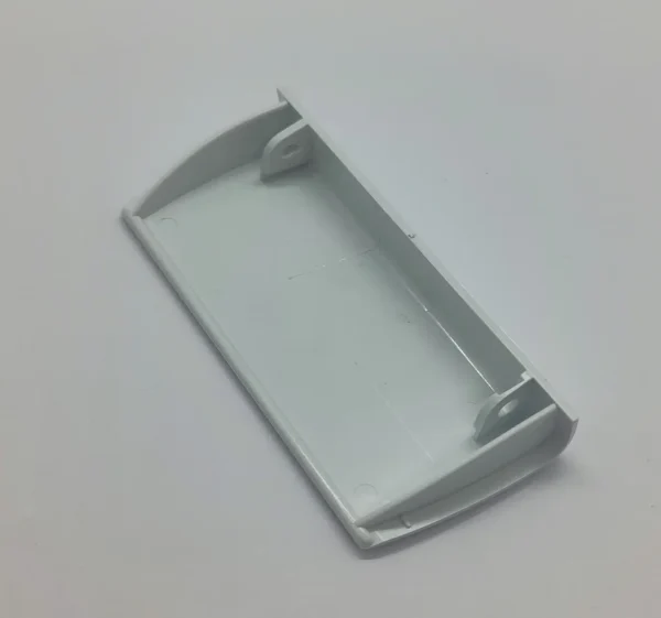 Šaldytuvo WHIRLPOOL, BAUKNECHT, IGNIS, SMEG, INDESIT, IKEA, LADEN, RADIOLA šaldiklio skyriaus durelių rankenėlė, 99x44x16mm — изображение 2