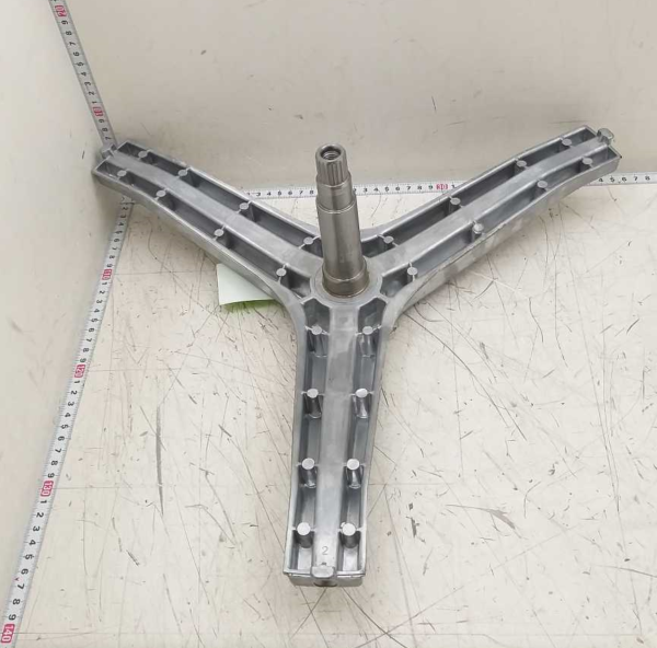 Skalbimo mašinos kryžmė SAMSUNG, 6205, 6206 guoliai, ašis 13,5cm, 35x65,55x10/12 riebokšlis,1400RPM užsakomi atskirai — изображение 3