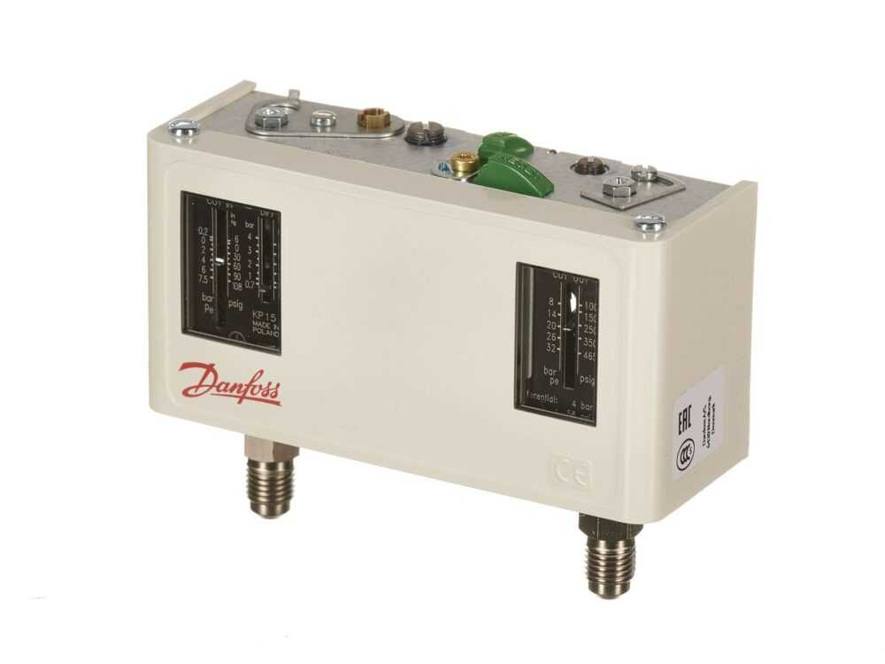 Slėgio relė kombinuota DANFOSS KP15, 060-115466, 1/4colio su signalinių lempučių pajungimu Реле давления для промышленных холодильников
