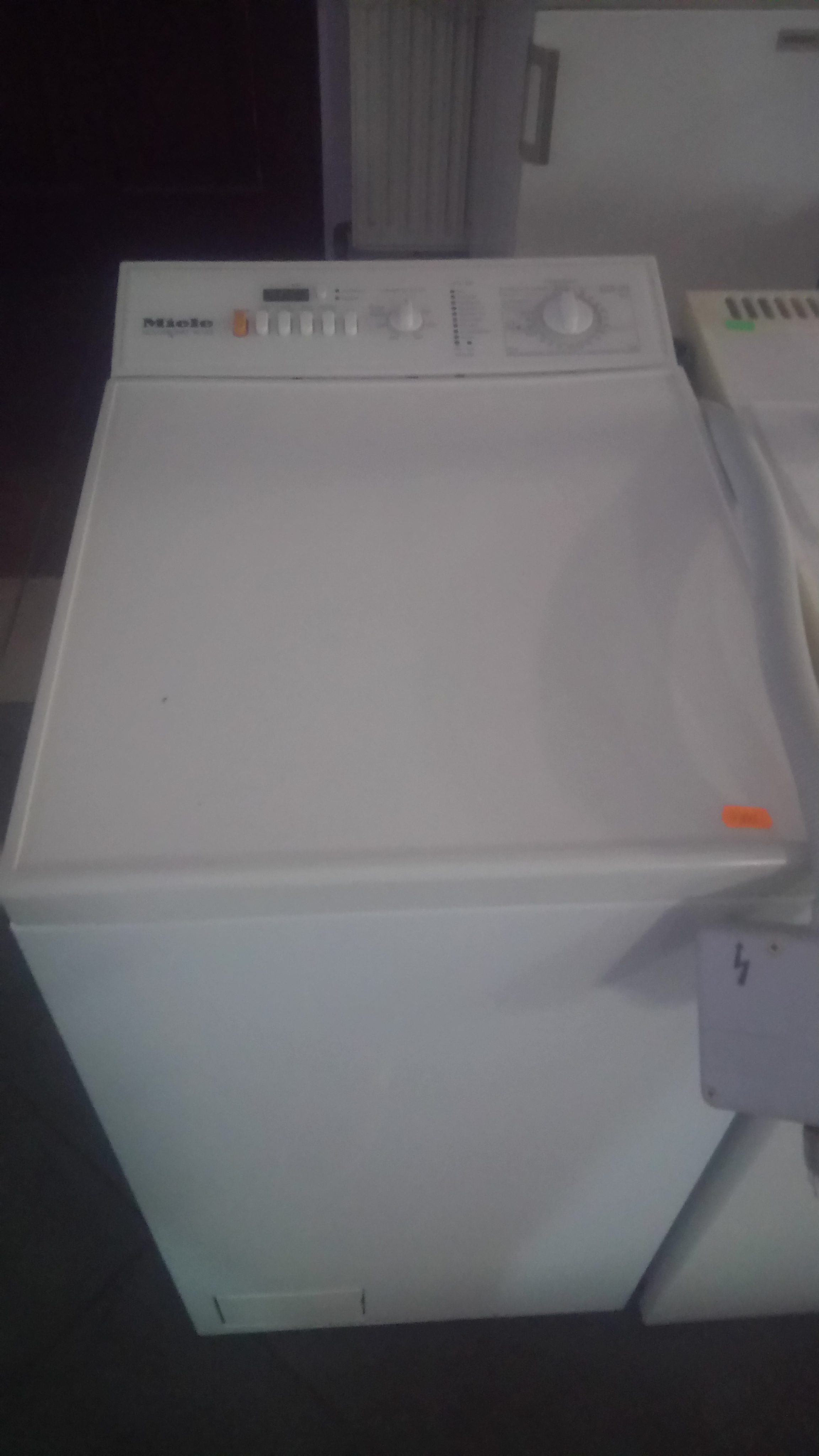 СТИРАЛЬНАЯ МАШИНА MIELE NOVOTRONIC W134 ширина 45см длина 60см Стиральные, посудомоечные и сушильные машины