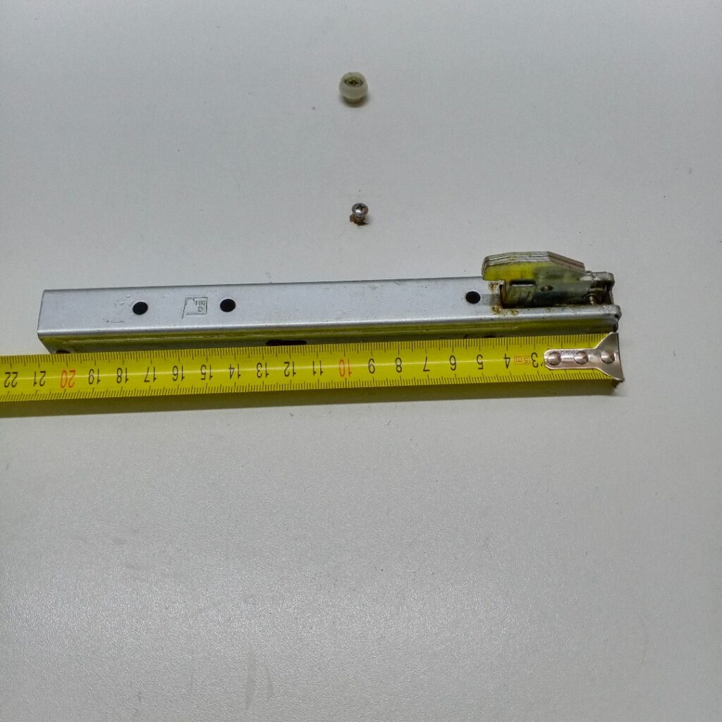 Духовой шкаф ELECTROLUX / AEG дверца 1шт Духовой шкаф ELECTROLUX / AEG дверца 1шт Петли для электрической плиты