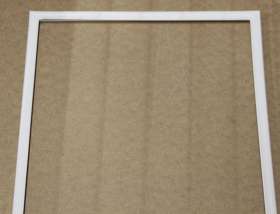 Upper door gasket of the refrigerator SHARP,VESTEL Прокладки для дверей холодильников и т.д.