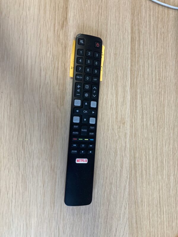 Televizoriaus TLC  pultelis. RCT TCL/THOMSON BLACK 2.25--3V 35MA 3UA