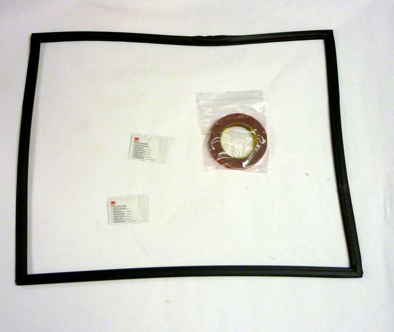 Šaldytuvo LIEBHERR apatinė durų tarpinė,klijuojama,orig. Прокладки для дверей холодильников и т.д.